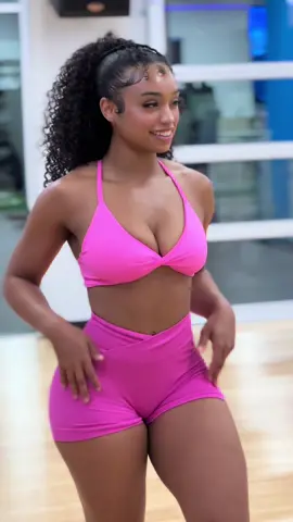 Barbie girllll!  Ft the cutest fit @ELMNT 💗