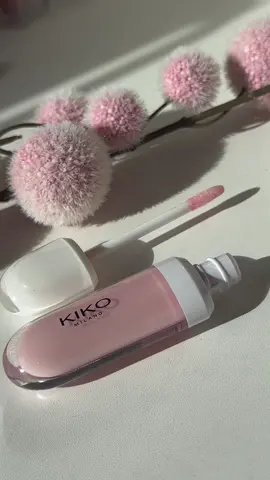@KIKO Milano Lip Volume Plumping Effect Lip Cream 🩷🤍 #kikomilano #kikolipgloss #kikomakeup #fyp #foryoupage 