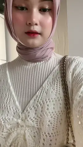 nemuin rompi crop top korean super cantik bisa bgt dipake segala oufit🤍🤍 #rekomendasicroptop #atasanwanitakekinian #oufitkekinian #croptoprajut  #koreanlongsleeve #croptopkorea #croptopkoreanstyle #croptopoutfit #croptopkekinian #croptopviral #oufitremaja #ootdhijab #racunoutfit #ideoutfit #oufitsimple #outfitideas #oufitinspo #inpirasioutfit #racuntiktokshop  #viraltiktokshop #pejuangflks #pejuangaffiiliate #flkspemula #afflitemarketing #supportyuk #supportflksyaguys🥰biarrame🥰 #jagonyafashion #fypシ゚viral 