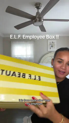 working in for a girly pop company >>>>>> #elf #elfcosmetics #unboxing 