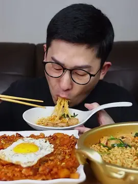 Cheese Kimchi Fired Rice & Pork entrails Spicy Noodles ASMR #asmr #mukbang #explore #asmrsounds #eating #eatingshow #delicacy #bites #foodtiktok #foodchallenge #noodles #trending #FoodLover #foryou #delicacies #fyp #mukbangeatingshow 