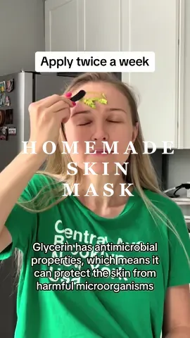 Avocado honey glycerin mask #mask #masks #avocadomask #avocadomaskO #avocados #avocadomaske #fyp #viralvideo #viraltiktok #foryoupage #foryourpage #DIY #diymask #diymasks #diymaskerhomemade #skincaremask #skinmask #skinmasks #skinmaskjoe #handmadeskinmask 