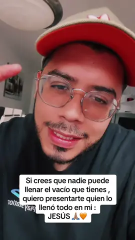 Si crees que nada ni nadie puede llenar el vacio  que hay en tu corazon , quiero que conozcas a quien lo lleno todo en mi, JESUS 🧡🙏🏽 #jovenescristianos #jesusprimero #Salvacion 