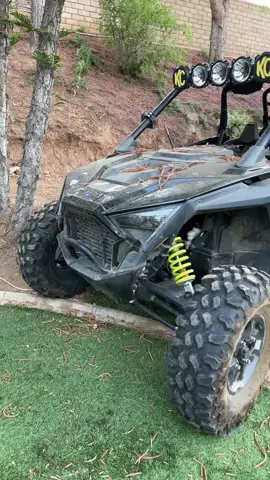 El razor nuevecito olvidado en mi casa de @Ramon Ruiz 😂