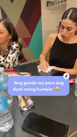 “Ang ganda mo pero ang dumi mong kumain”. 🤣 Vice Ganda pokes fun at It's Showtime co-host Anne Curtis #Showtime #Viceganda #latestchika #annecurtis 