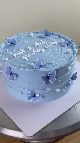 perfect inspo for butterfly lovers out there☺️🦋 #cake #cakedecorating #fyp #foryou #cakeart #caketok #cakevideo 