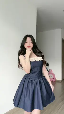 Nên mặc váy xinh nào để đi chơi với anh đâyy 🤍