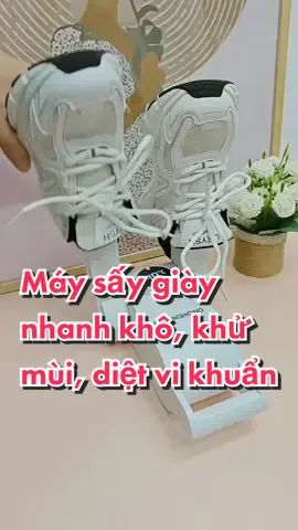 Máy sấy giày đa năng, nhanh khô, khử mùi hôi giày và diệt vi khuẩn bằng tia UV #maysaygiay #maysaygiaydanang #maysaygiaykhumui #maysaygiaydietkhuan #maysaygiaykhumuidietkhuan 