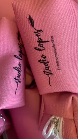 Brinde para os clientes especiais. Mini necessaire ótima opção 💓 #costuracriativa #lembrancinhas #feitoamao #necessaire #sublimacao #