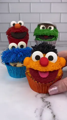 Hey…. ERNIE 🧡🧡 #cupcake #sesamestreet #ernie #cakedecorating #fooddecoration 