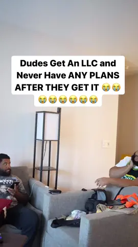 That one friend be like… 😂🤣 (Via @Killa Kay IG @johnnyytv_) #Worldstar #worldstarhiphop #LLC 
