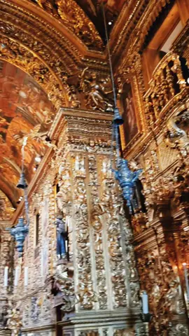 igreja de Ouro no Rio de Janeiro . . .    #RiodeJaneiro #Igreja #sacro #Errejota #foryou #Fy #MuseuRio #museufranciscano #ouro #saofranciscodapenitencia 