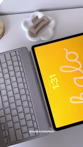 Logitech Combo Touchpad Keyboard | iPad Pro | link in bio💗 #amazonfinds #ipadpro #ipad #backtoschool #viral #fyp #foryoupage #logitech #ipadkeyboard #ipadaccessories 