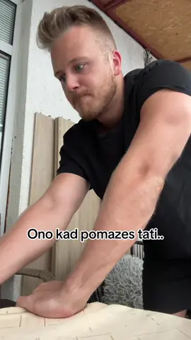 Al uvek uzme psuje sve zivo jer sam glup kao tele uhvati me panika neka pa ni ne razmisljam sta radim 😂