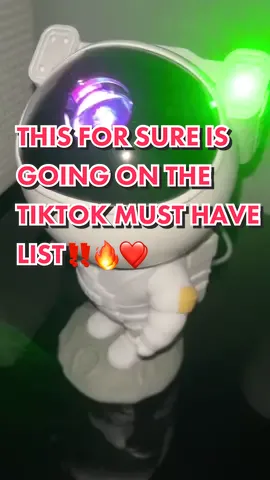 What do we name the astronaut?? This is going on the #TikTokShop must have list, hes awesome‼️🔥 #musthave #tiktokshopping #nightlight #fypage 