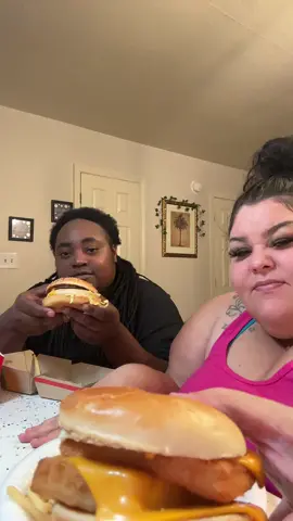 Whats up Everybody!💞 #fyp #Mukbang @McDonald’s 