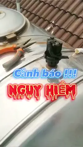 Cách khắc phục nguy hiểm từ cách đấu điện 220v lên công tắc phao điện trên bồn mước. #roleantoan12v #diennuoc #thodien #maybomnuoc