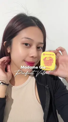 Gausah ribet pake cushion apalagi filter karena perfect velvet ini hasil nya udah badai banget😍✨ #MadameGie 