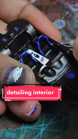 detailing interior hotwheels #handpainting #painting #detailinginterior #interior #hotwheels #hotwheelscustom #blue 