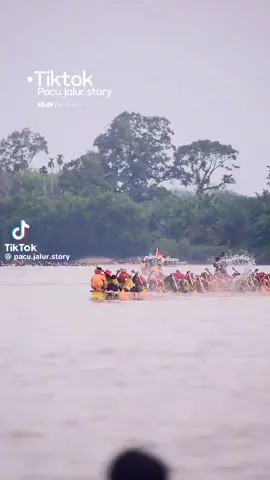 แข่งเรือเท่ๆแนวอินโด#เพลงอินโดกําลังมาแรง #เเข่งเรือยาว🚣 #เรือยาวประเพณี #แข่งเรือ #เปิดการมองเห็น #เป็นเพื่อนกันนะ 