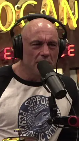 Post Malone on Joe Rogan talks about Colter Wall and Sleeping on The Blacktop! Malone loves Colter! #colterwall #postmalone #joeroganpodcast #joerogan 