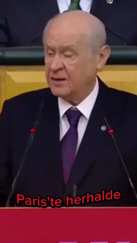 Paris’te sokma yedi. #keşfetteyizzz #keşfet #fypシ #fyp #milyonlar #milyonlarkeşfetsin #devletbahçeli #mhp #zaferpartisi #ümitözdağ 