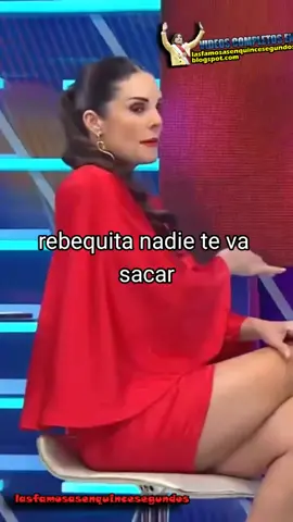 #rebecaescribens #crucedepiernas #sexy #reddress #tvhost