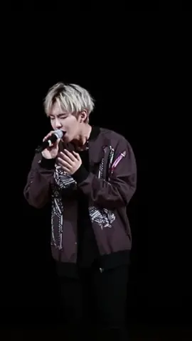 19yr old hoshi singing to eyes nose lips MAKE SURE TO WATCH TIL THE END 😭💞 #hoshi #seventeen #taeyang #fypシ #kwonsoonyoung #hoshiedit #호시 #권순영 #svt #carat 