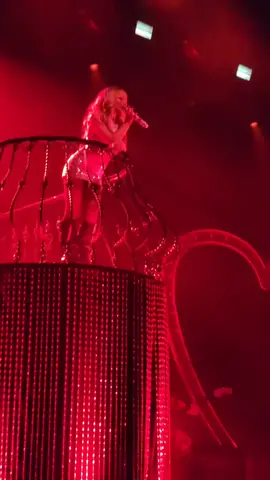 #sabrinacarpenter #emailsicantsendtour #betyouwanna #atlantageorgia #emailsicantsend 