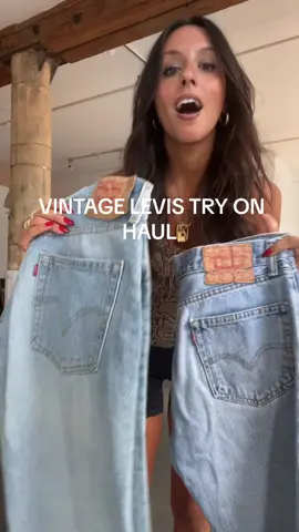 Vintage Levi’s haul - showing you guys the difference between 501s and 505s on a size 26 I sourced both pairs from @Curtsy Use my code DIONYSIAN15 for 15% off your first order #curtsypartner #styledbycurtsy #vintagelevis #vintagelevis505 