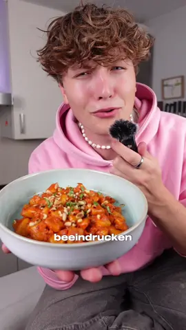 Wer ist laktose intolerant?😂🫣🤓 #einfacherezepte #gnocchi #italianfood #pasta #foodtrends 