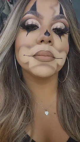 Natural High Clown 🥰 #oldiesbutgoodies #lowrider #lowrideroldies #clown #clownmakeup #cholaclown #chola #jessikbeauty #makeup #fyp #trending #viral 
