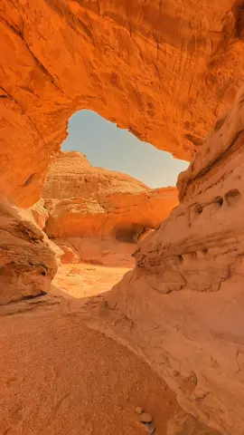 Explore the Sahara Desert of Algeria   #sahara  #desert  #saharadesert  #travel  #tourism @Lyes.Com.Rpc @RUSSE-RPC @AMINE*RPC 