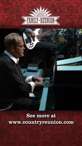 Bobby Bare - Ramblin' Fever. To see FULL VIDEOS of Country's Family Reunion, go to tinyurl.com/CFRYouTube. Be sure to SUBSCRIBE! #countrymusic #merlehaggard #tribute #legacy #bobbybare #legend #countrysfamilyreunion