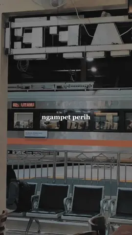 silahkan kata-katanya cah #CapCut #jawapride #liriklagu #templatecapcut #guyonwatonofficial 