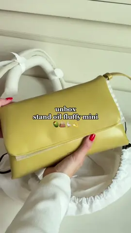 unbox stand oil fluffy mini🫒👜🪿💫 #fyp #unbox #standoil #standoilthailand #รีวิวกระเป๋า #รีวิวแฟชั่น #คลาสแฟชั่น #standoilfluffybag #ห้องแต่งตัว #unboxing 