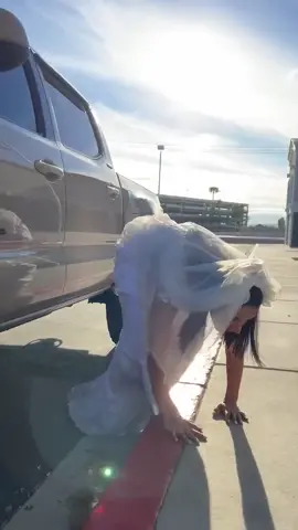 Bride didn't want to get married#drama#weddingdrama#scandal#escapeartistThis original video was produced by Hendersondramaclubnm, Network Media and Ricardo Laguna