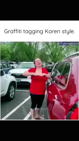 What a weird situation😂#karens #viralvideo #fytシ #funny #arguing #asking #foryou 