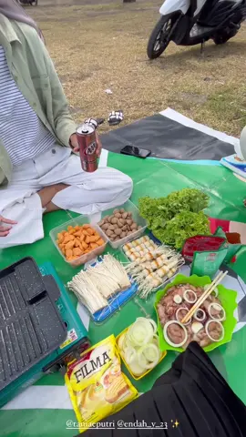 #piknik #bbqfood #pantaivibes #pantaipangandaran #fypシ #teman 