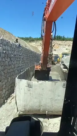 máy xúc trộn bê tông #xuhuong #excavator #mayxuc 