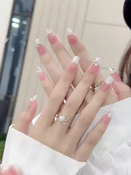 Mẫu nail nhẹ cho mí bồ nèeeeeee #nail #lammong #mongtaydep #nailart #naildegisn #nailartist #fypシ #maunailxuhuong #naicodauxinh #beautynail #naildesign #toptrend 