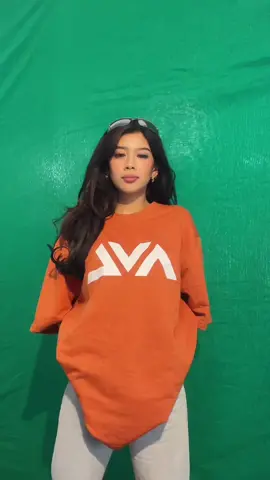 Orange is a thing🧡🧡 @wearcosignbythoc #thehouseofcollab #thoccycle2 #thocseason6 