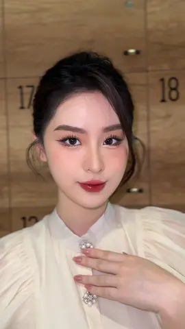 Style này kẹo ngọt quá 🎀 #Tienmakeup #cotienmakeup #LearnOnTikTok #trending #xuhuong #memes #makeup #makeuptutorial #wedding 