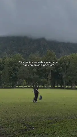 🌱 #literaturanocturna  #amigosfalsos #autoestimaalta #vibrandoalto #consejos #pensamientos #solo #filosofia #poesia #soledad #desilucion #amorproprio #frases #deprecion #depressed #sad #sadness #triste #tristeza 