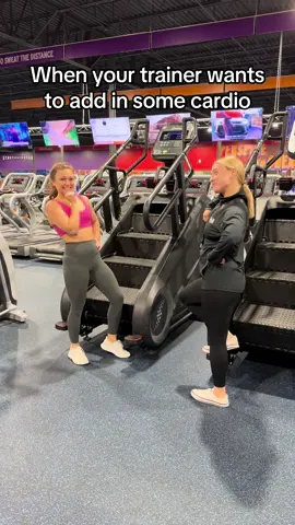 Ok… it’s got a little kick 🌶️🥵  #CrunchFitness #NoJudgments #JoinTheFun #FriendsComeFreeWeekend #GymTok #fyp #FlexFriday #CrunchONEKickoff 