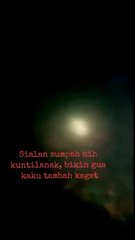 Asli penampakan kuntilanak #horror #fyp #angker #penampakankuntilanak #penampakannyata #kontenhoror #viral #fypシ #ujinyalidirisendiri #mistis #malammistisofficial 
