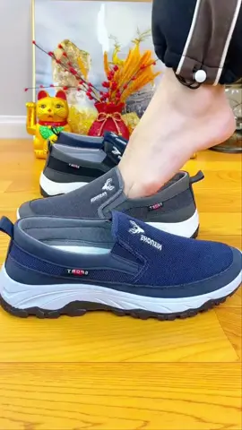 middle-aged and elderly people's lightweight non-slip cloth shoes#comfortable #gentleman #casual #clothshoes#breathable #2023 #nonslip #handsomeboy #fpy #man #manshoesstyle #sportshoes 