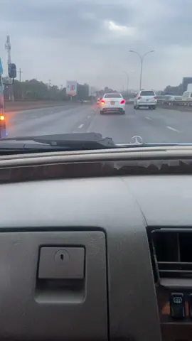 Soon baby girl soon📊 #driving #thikaroad #benz #mercedesbenz #racing #nairobiexpressway 
