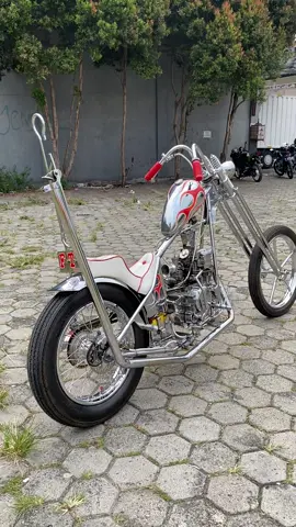 Perchopperan duniawi nih  Buat joni joni yg minat di buatkan motor chopper bisa langsung hub kabayan garage yaaaa 085775537352 #chopperindonesia #chopperonepiece #kabayangarage #pypdongggggggg 