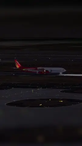Mặc dù không thích hãng Vietjet nhưng mỗi lần sắp cất cánh lại được nghe bài hát này. #hellovietnam #phamquynhanh 